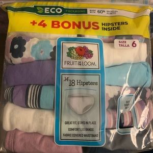 36 Fruit of the loom Girls Hipster briefs Lot size 6